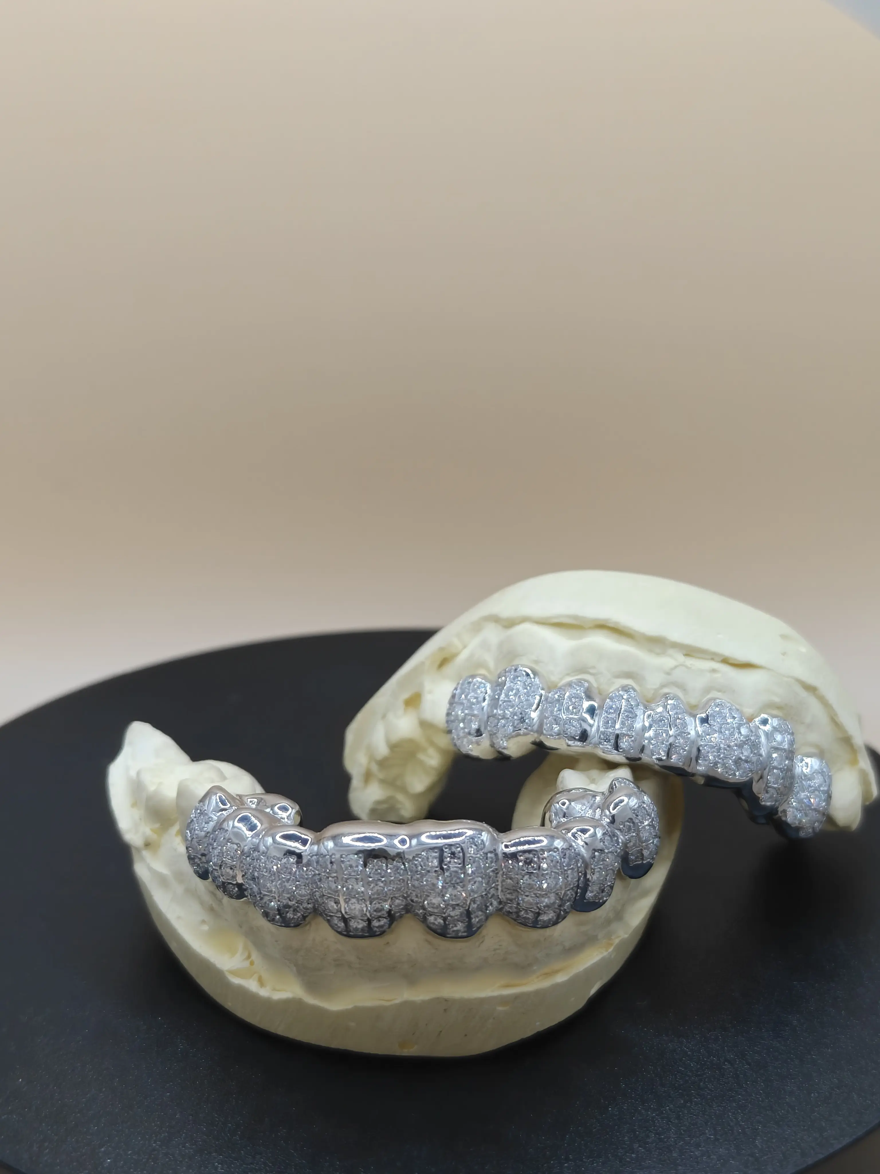 Full grillz silver with Diamonds in Phnom Penh Cambodia
